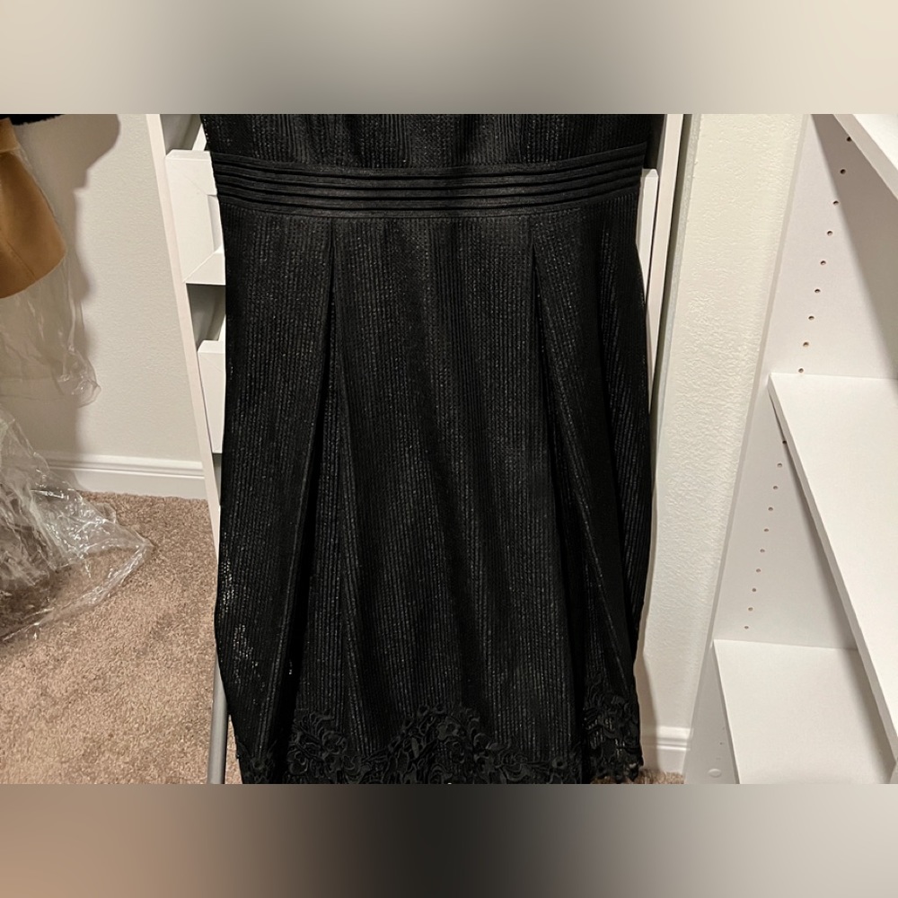 Dress - Picture 2 of 4